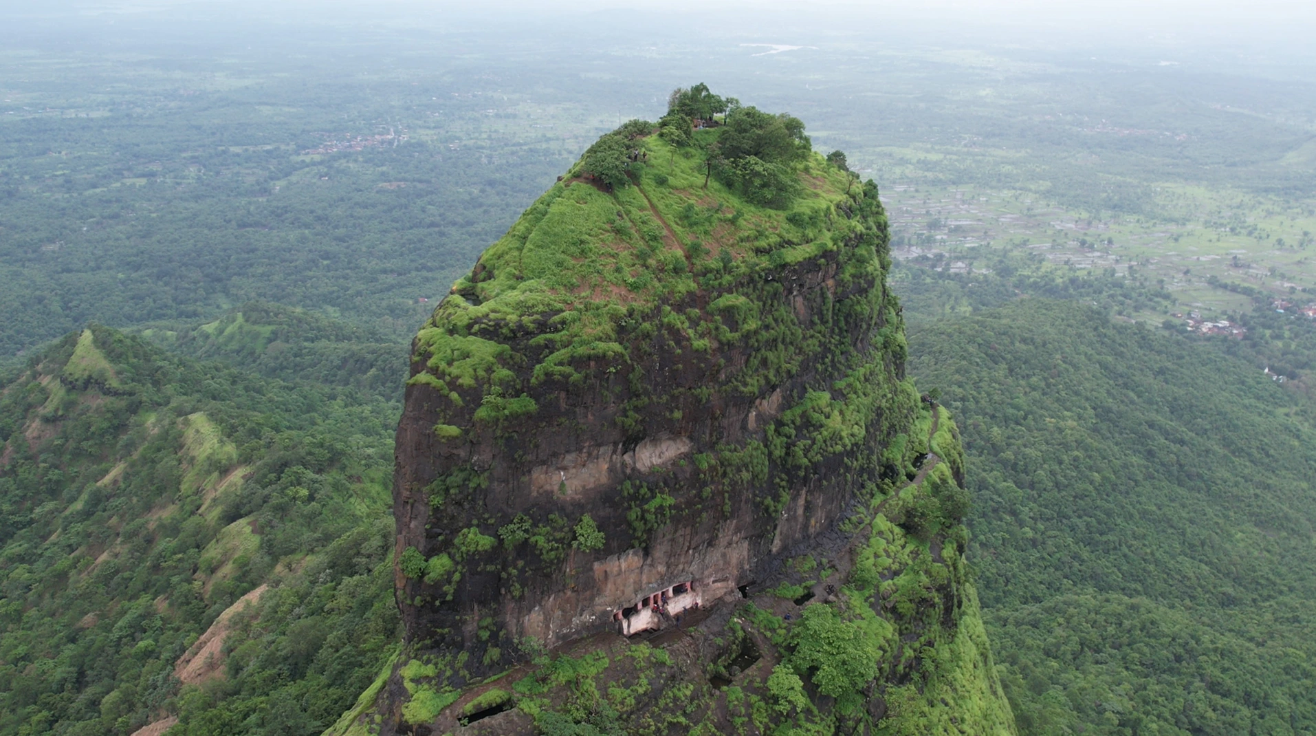 GorakhGad Trek & 250 Feet Rappelling Expedition