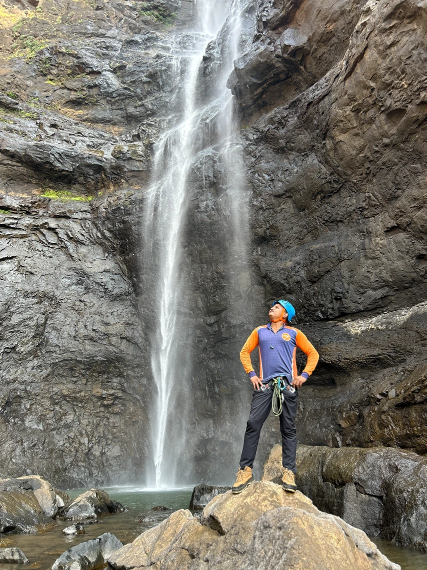 1200ft Kalu Waterfall Rappelling Expedition