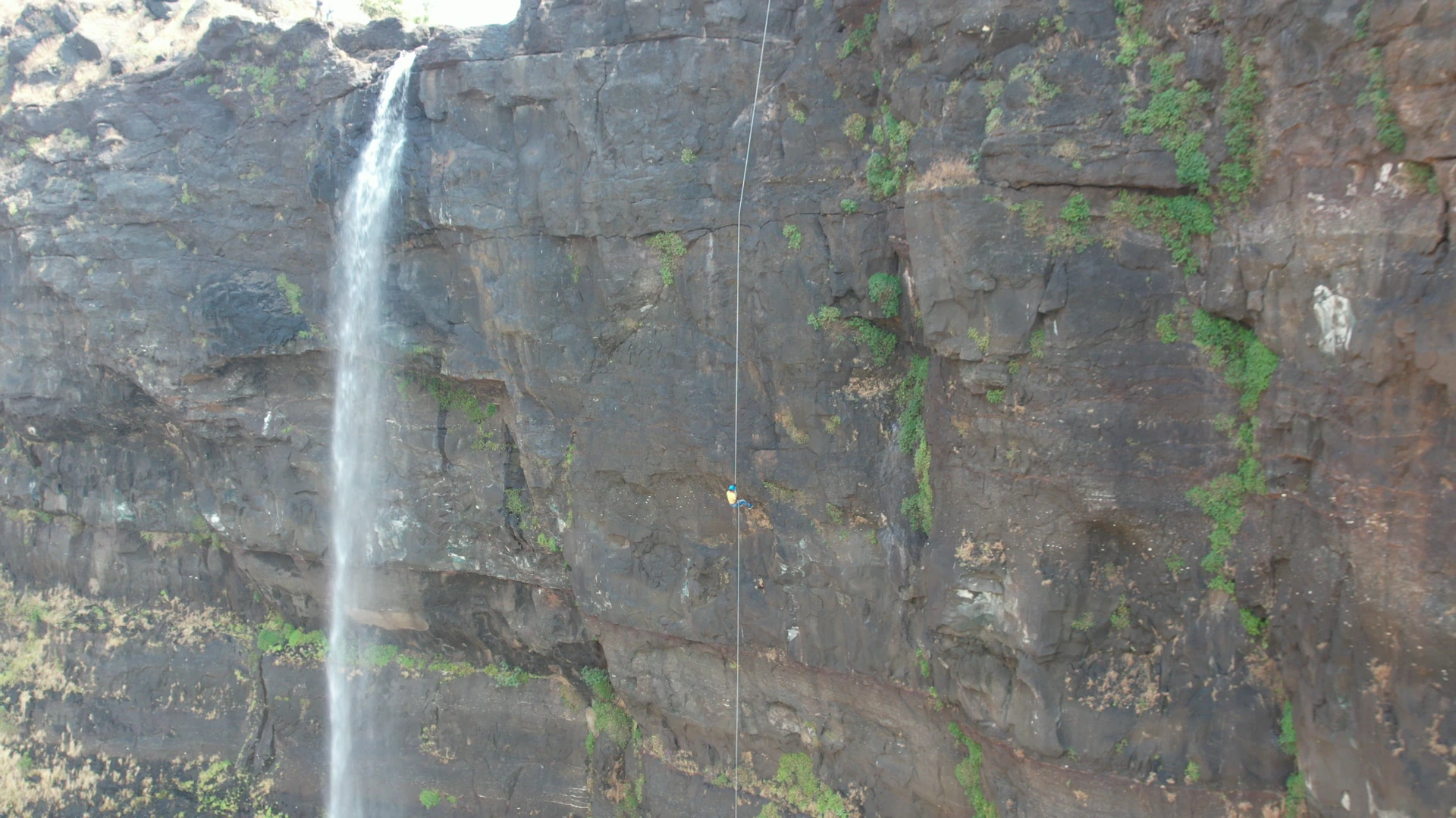 1200ft Kalu Waterfall Rappelling Expedition