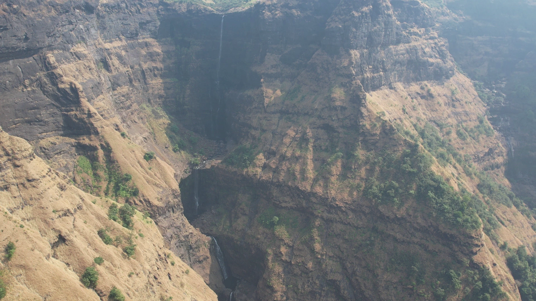 1200ft Kalu Waterfall Rappelling Expedition