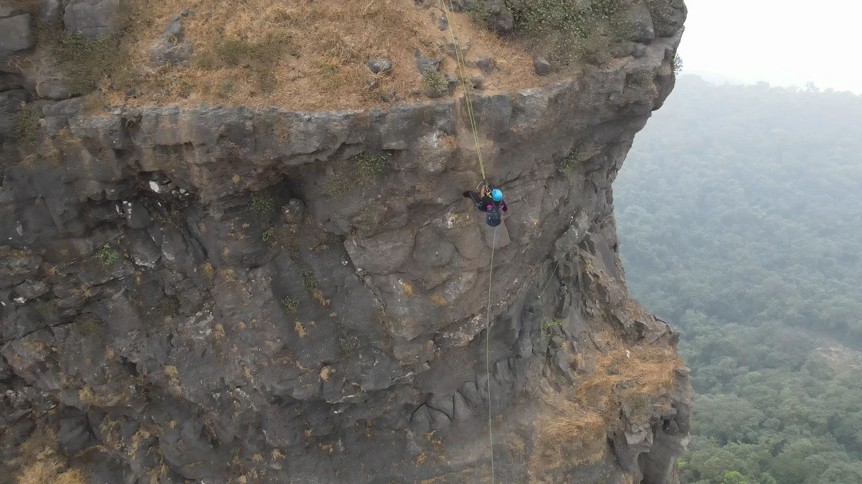 Kalakrai Pinnacle Climbing And Rappelling Expedition